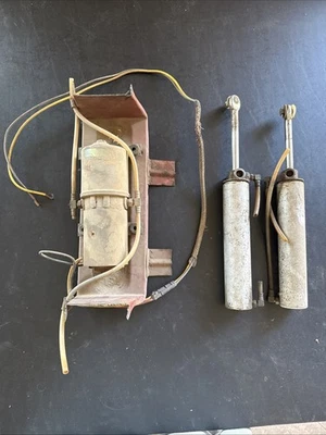 Dodge Dart Plymouth Valiant 1965-1966 convertible techo motor bomba sistema de cilindro Foto 1 de 4