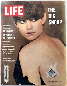 LIFE MAGAZINE May 20 1966 The Big Snoop Invasions of Privacy Sikkim’s Queen Hope - Imagen 1 de 13