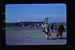 Dia Bavaria Fluggesellschaft BAC 1-11 Albrecht Dürer beim Boarding 1976 - Picture 1 of 1
