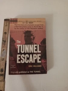 Vintage 1963 The Tunnel Escape By Eric Williams Paperback - Bild 1 von 3