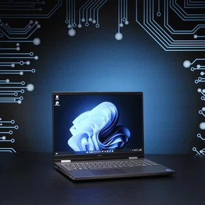 Dell Precision 7670 // i7-12850HX, RTX A1000, 64 GB RAM, 512 GB SSD - Afbeelding 1 van 7