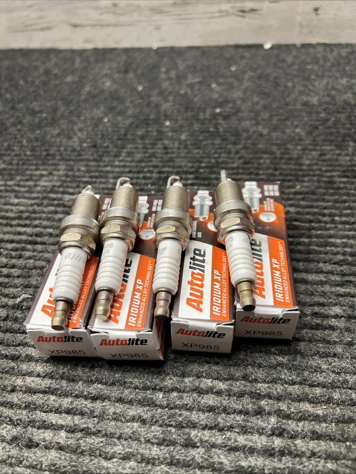 CAJA CUATRO (4) Bujías Autolite Extreme Iridium XP985 Foto 1 de 4