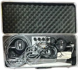 Novatron 400VR Studio Strobe Lighting Kit With Heads Cables Umbrella Case - Picture 1 of 10