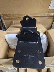 -OPEN BOX-Hooker Blackheart BHS552 88-98 C/K1500 LS Swap Dual Pos Motor Mount - Picture 1 of 1