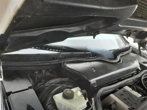 MERCEDES SL R129 (FL) 89-02 FRONT Wiper Motor & Linkage - Picture 1 of 4