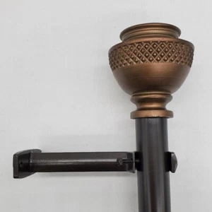 "Varilla de cortina ajustable urna texturizada de 1", bronce, 36" - 72" - Imagen 1 de 2