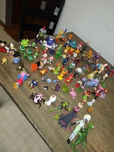 85 piece toy lot - Picture 1 of 9