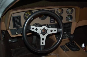 Volante Bricklin 1974 Thru 1976 referido - Imagen 1 de 5