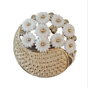 Gold Tone Basket of White Flowers Pin Brooch, M600 - Picture 1 of 5