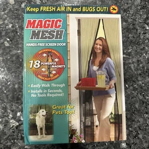 Magic Mesh Deluxe Hands Free Magnetic Screen Door - Picture 1 of 4