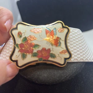 Cintura elastica bianca vintage con fibbia fiore farfalla smaltata cloisonne - Foto 1 di 5