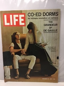 Life - November 20, 1970 Co-Ed Dorms, The Grandeur Of De Gaulle - Bild 1 von 1
