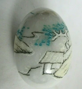 SOLID QUARTZ HAND CARVED AND PAINTED MARBLE EGG   - Picture 1 of 3