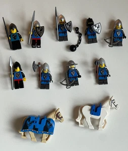 Black Falcon Knights Lot | LEGO Castle / Fantasy Era / Kingdoms Minifigures - Picture 1 of 3