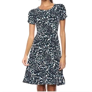 Lark & Ro Fit n Flare Kurzarmkleid mit Raffung - Bild 1 von 11