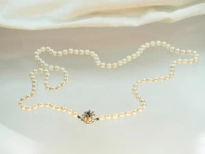 Beautiful Akoya cultured pearl necklace with size 750 WG sapphire pearl lock 60 cm 5.0 mm - Picture 1 of 9