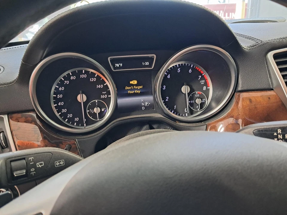 Medidor de velocímetro usado se adapta a: Mercedes-Benz Mercedes clase gl 166 2015 tipo GL450 Foto 1 de 4