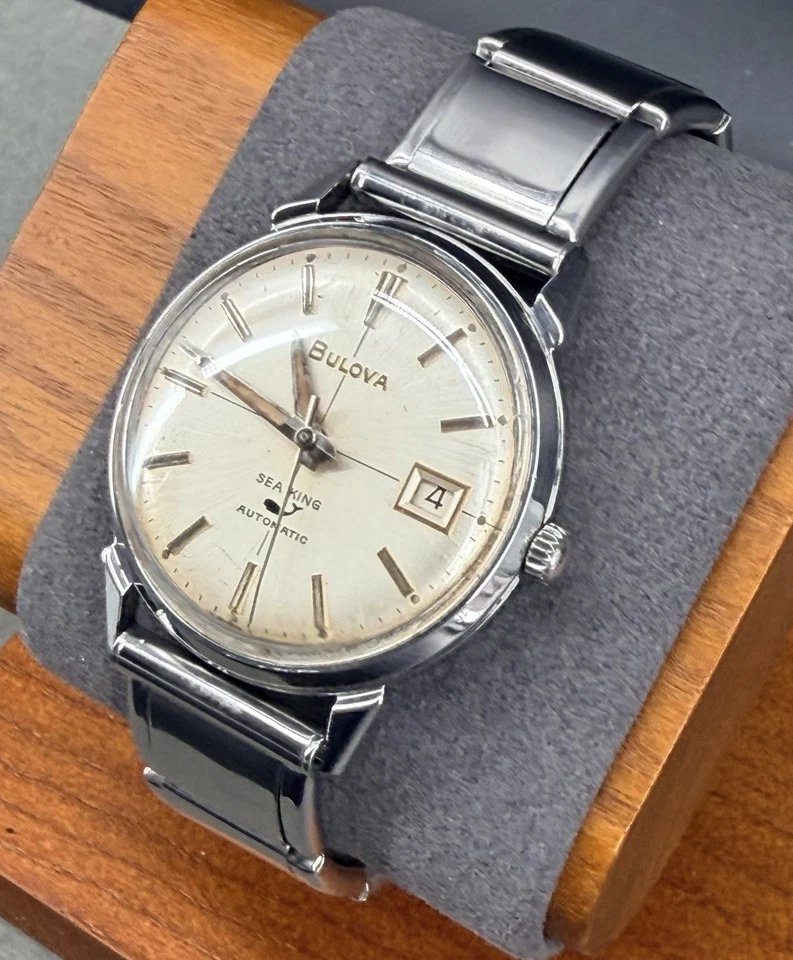 Reloj Bulova Sea King 1969 "Whale" 17 joyas fecha automática. Servicio reciente Foto 1 de 4