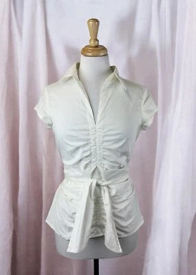 Blusa blanca acanalada con botones corbata en la cintura elegante minimalista negocios lujo talla 38 Foto 1 de 4