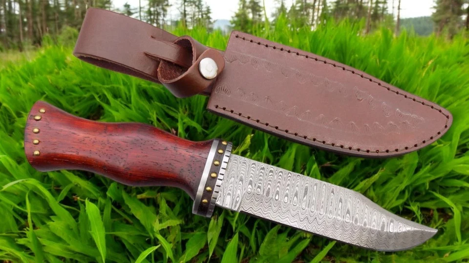 Cuchillo Bowie Damasco 11" Hoja Fija Funda Cuero Mango Secoya Caza Nuevo Foto 1 de 1