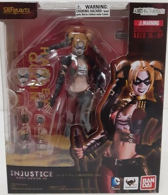 Figura de acción Harley Quinn Bandai Tamashii Nations S.H.Figuarts Harley Quinn Foto 1 de 4