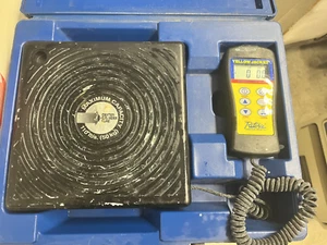 Yellow Jacket 68802 Refrigerant Scale, Electronic, 110 Lb missing battery cover - Picture 1 of 4