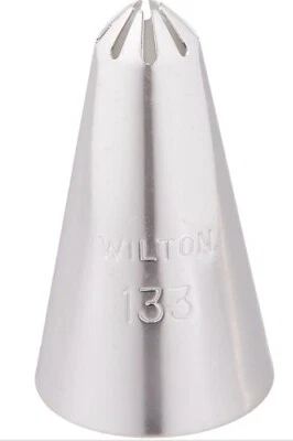 Punta decorativa estrella cerrada de acero inoxidable Wilton #402-133 (paquete de 12) Foto 1 de 4