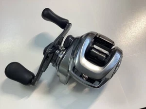 Shimano 18 Bantam MGL HG Right Handle Baitcasting Reel Fast Shipping - Picture 1 of 10