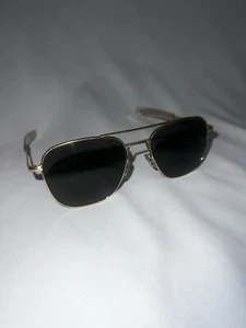 Vintage Command 24K Gold Pilot Aviator Sunglasses With Gray Lenses - Picture 1 of 6