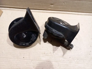 BMW E30 E32 HORN MIXO LOW AND HIGH 1386255 7163991 - Picture 1 of 7