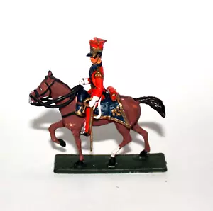 Soldatino giocattolo plastica vintage montato su cavallo made in France figura militare AM1 - Foto 1 di 7