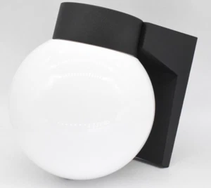 New Best World LED 7" Tall Outdoor LED Wall Sconce - Black - 9W 5000K 500lm - Picture 1 of 3