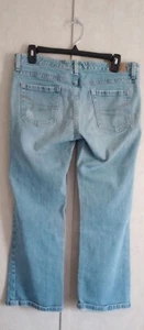 American Eagle Womens Light Wash Stretch Jeans Size 10 Peg Style Cotton/Lycra - Picture 1 of 9