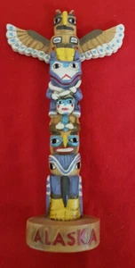 Alaska Handpainted 8" Composition Totem Pole. Thunderbird,Raven, Bear and Others - Picture 1 of 6