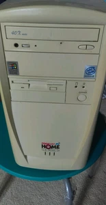 Compusa tower computer case. Great for anyone looking to build a vintage PC - Picture 1 of 3