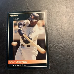 B51a Tony Gwynn San Diego Padres #400 1992 pinnacle￼