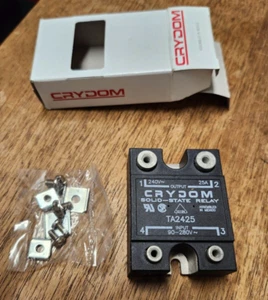 CRYDOM 2425 SOLID STATE RELAY ~ NEW - Picture 1 of 2
