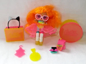POUPÉE DOLL LOL SURPRISE - POUPÉE MODE JK NEON QT SERIE 1 + BOITE - MGA - Imagen 1 de 10