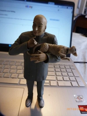 McFarlane - AUSTIN POWERS - Dr. Evil & Mr Bigglesworth - Lote de figuras de acción Foto 1 de 4