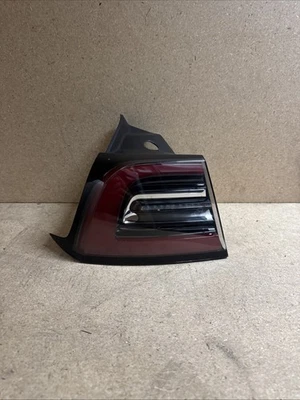Tesla Model 3 2017-2023 LH Driver Side Taillight OEM - Image 1 of 4