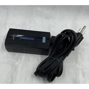 Targus AC Adapter 65W 15-24V Charger Supply 800-0111-001 A == - Picture 1 of 12