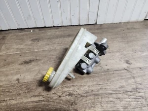 2007-2010 CHRYSLER SEBRING CONVERTIBLE BRAKE MASTER CYLINDER OEM - Picture 1 of 3