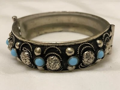 Brazalete Brazalete TIBETANO Azul Turquesa Tono Plata 7.5" De Colección Raro Foto 1 de 4