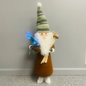 Rustikaler Wunder Winter Ski Wichtel mit Etikett - 28" hoch - LED - Bild 1 von 14