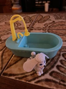 VINTAGE 1993 KENNER LITTLEST PET SHOP PUPPY DOG SPLASH HAPPY PUPPIES BATHTUB - Picture 1 of 15