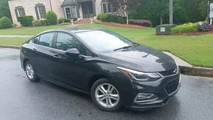 2017 Chevrolet Cruze LT - Picture 1 of 17