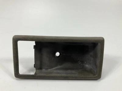 USADO - GRIS Cubierta de bisel de manija de puerta interior OEM para 84-89 Nissan 300zx Z31 Foto 1 de 4