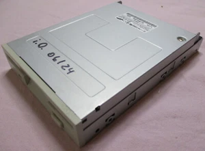3,5 Zoll Floppylaufwerk Dikettenlaufwerk FDD f. Standartdisketten 1,44mb Samsung - Bild 1 von 8