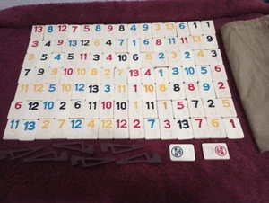 2 Joker, Mahjong Rummy Rummikub Tile Game 105 Tiles with Holders Vintage - Picture 1 of 8