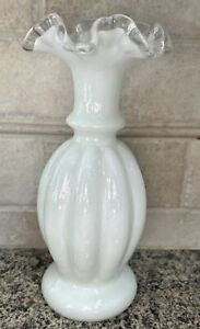Fenton Silver Crest 9"  Tall 40’s Tulip Vase White Ruffle Glass EUC Beautiful